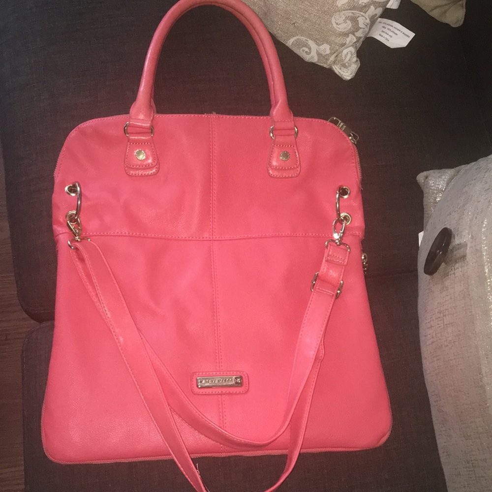 Steve Madden Coral Exapandable Crossbody  Handbag